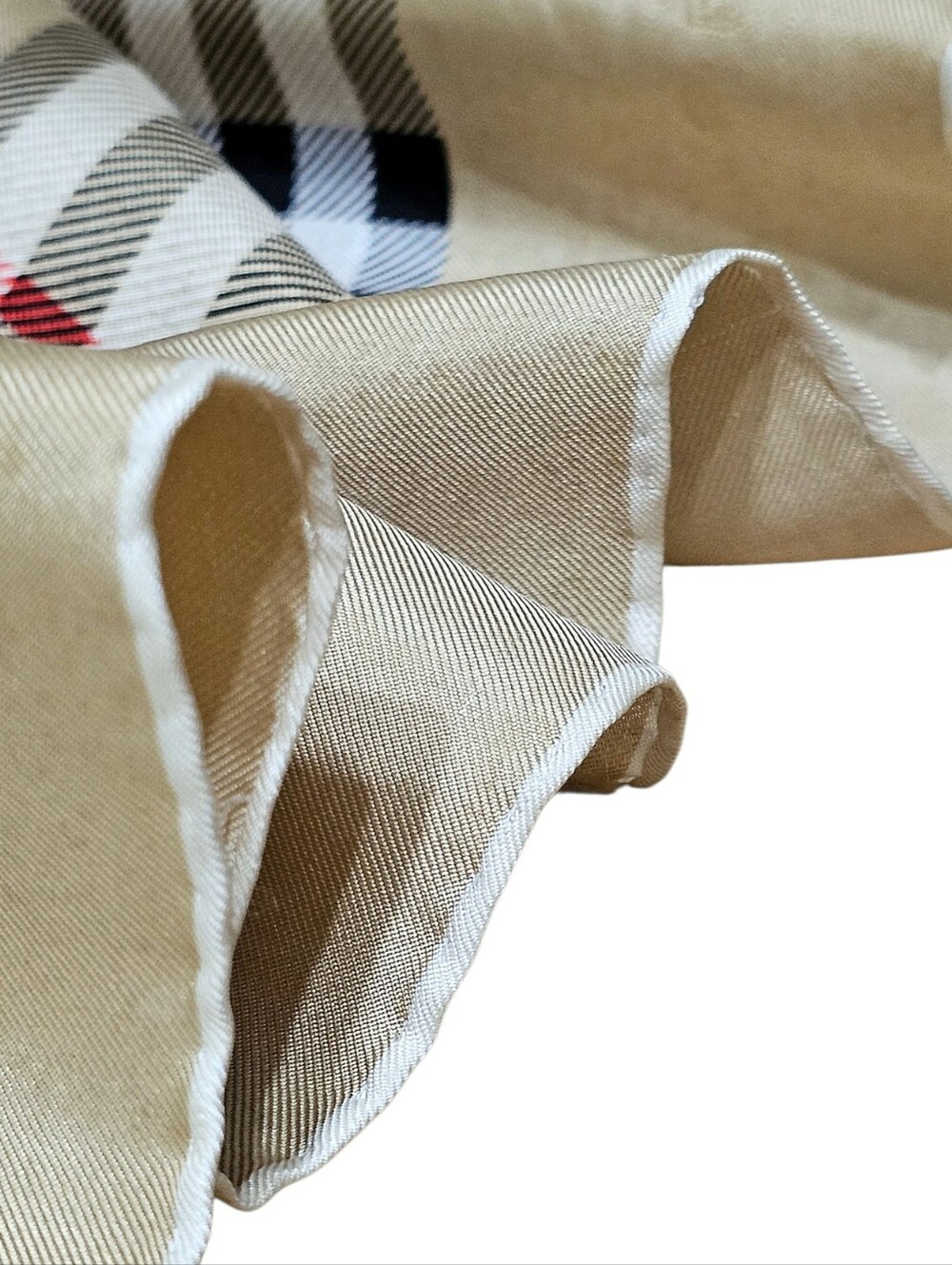 BURBERRY SCARF - Picture 6 of 15